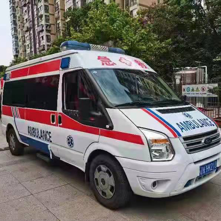 熊口管理区长途救护车护送病人返乡